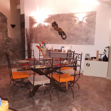 Bed and Breakfast Chez Patricia & Denis Flassans-sur-Issole Esterno foto