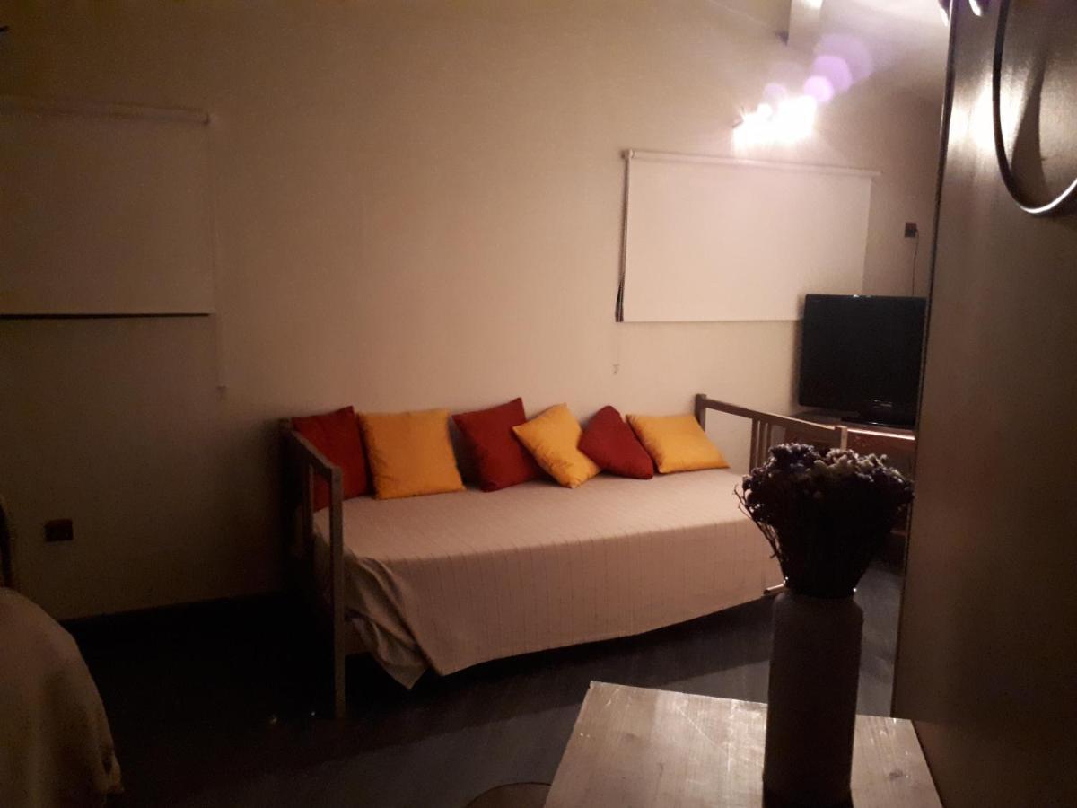 Bed and Breakfast Chez Patricia & Denis Flassans-sur-Issole Esterno foto