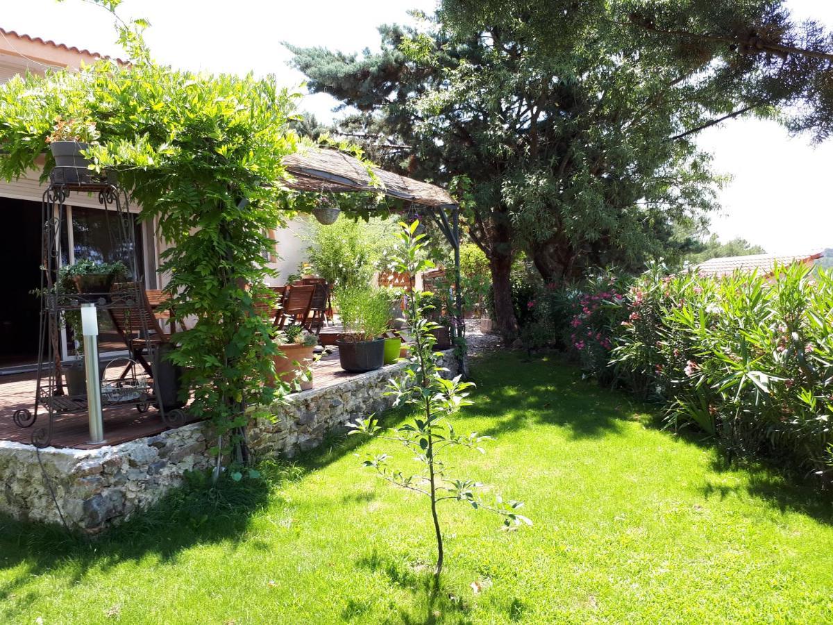 Bed and Breakfast Chez Patricia & Denis Flassans-sur-Issole Esterno foto